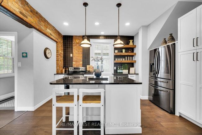 206 Howard Park Ave, House other with 5 bedrooms, 4 bathrooms and null parking in Toronto ON | Image 14