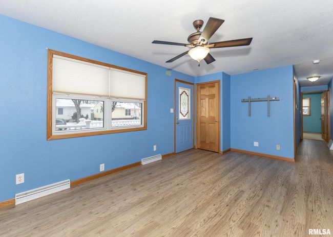 430 15 Th Pl, House other with 3 bedrooms, 3 bathrooms and null parking in Camanche IA | Image 6