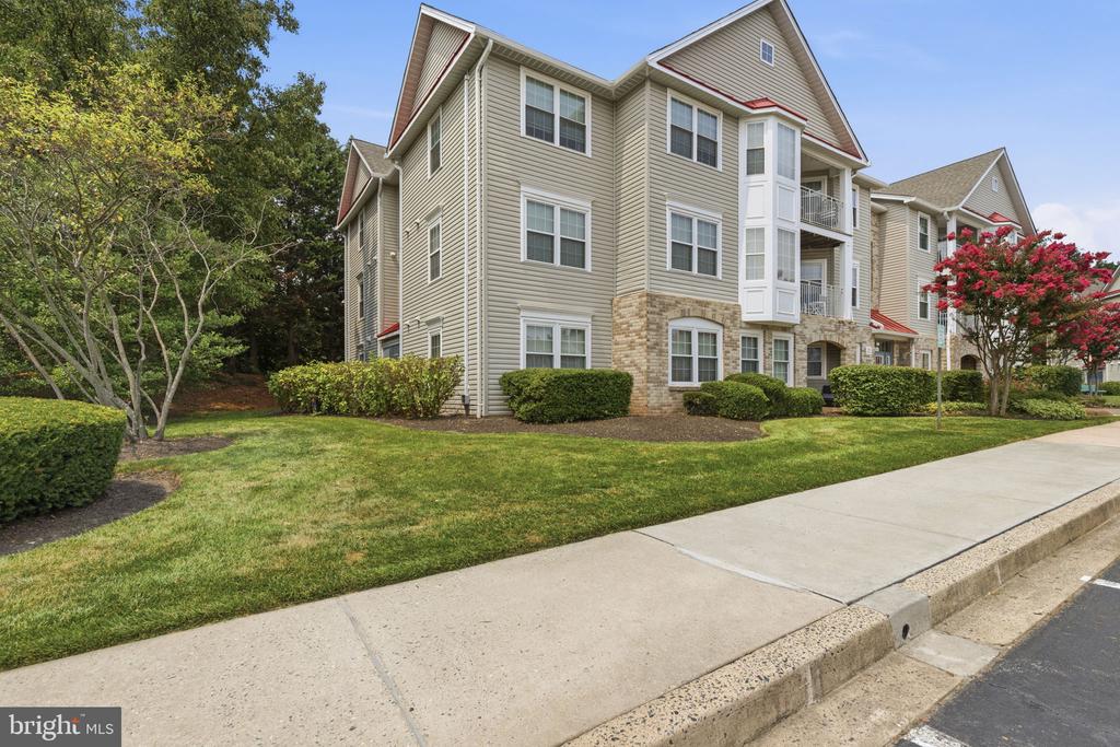 Residential in FOREST HILL 3