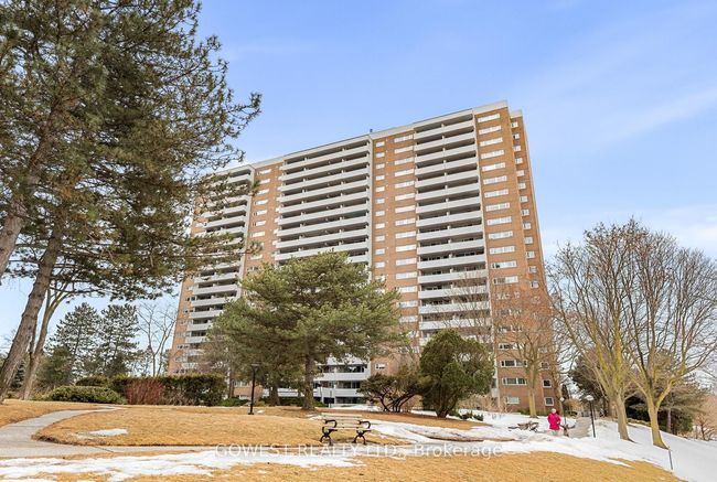1806 - 240 Scarlett Rd, Condo with 1 bedrooms, 1 bathrooms and 1 parking in York ON | Image 11