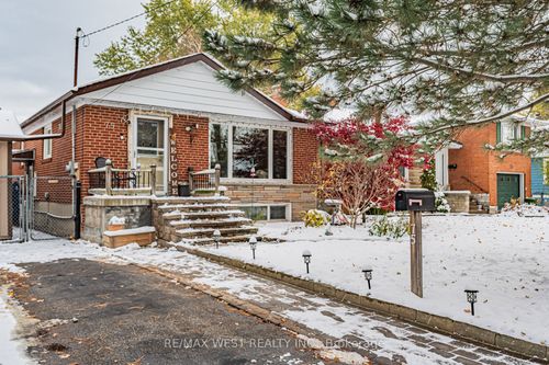 75 Homestead Rd, Scarborough, ON, M1E3S1 | Card Image