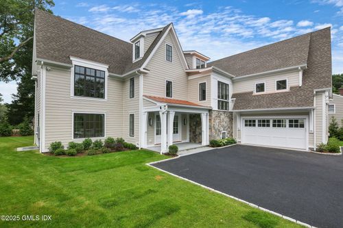 8 Fado Ln, Cos Cob, CT, 06807-1725 | Card Image