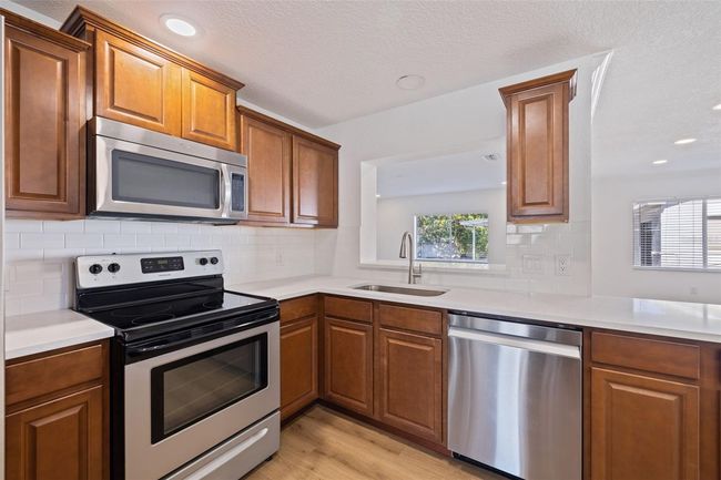 Kitchen | Image 9