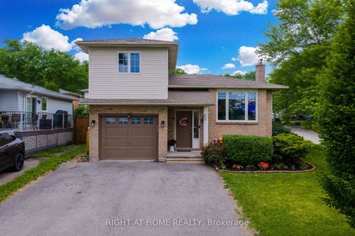 62 Hazel St, Saint Catharines, ON, L2T4B7 | Card Image