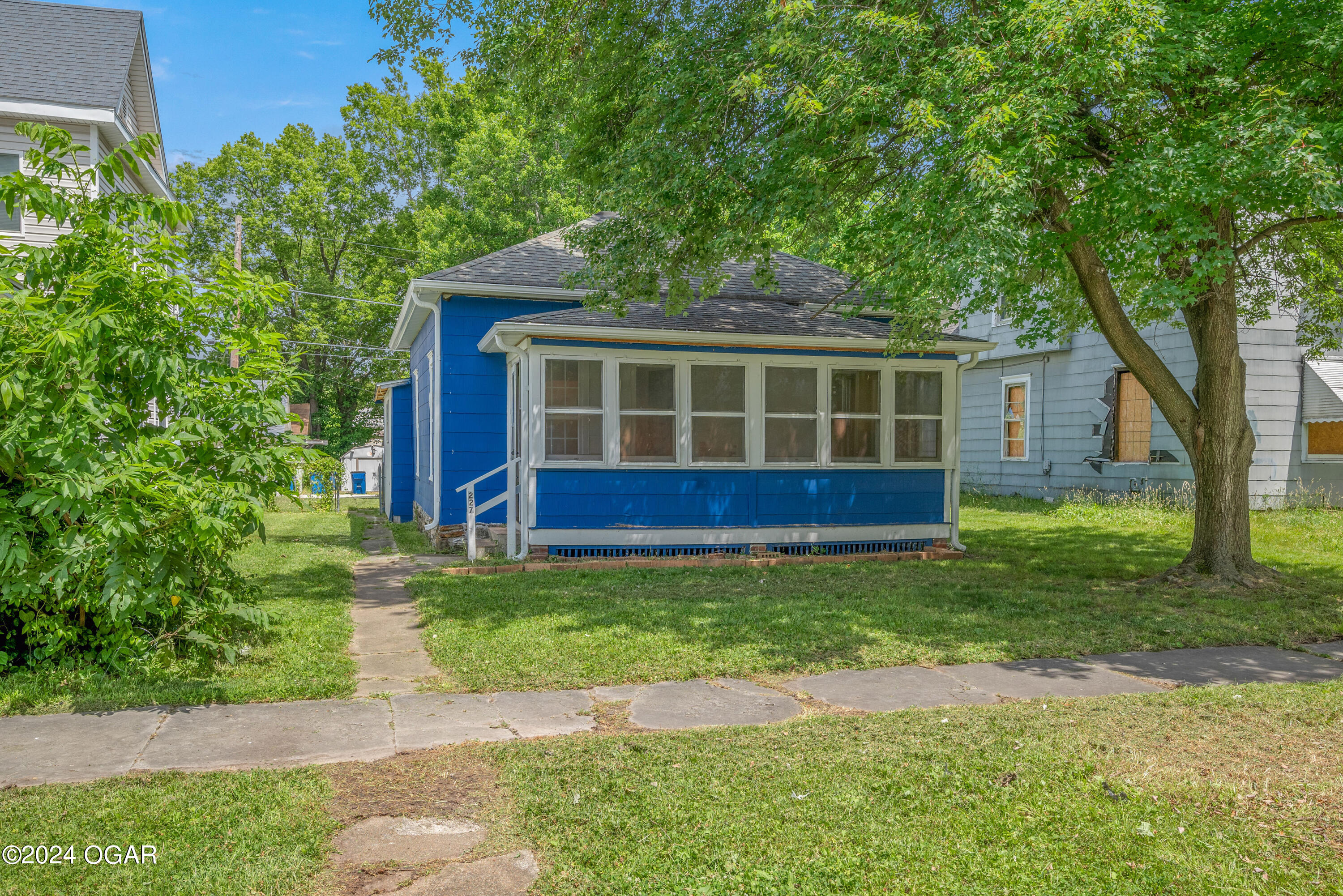 Pearl Ave, Joplin, MO 64801