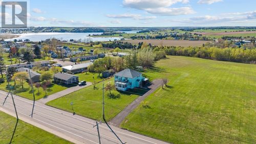 57 Chapel Ave, Souris, PE, C0A2B0 | Card Image
