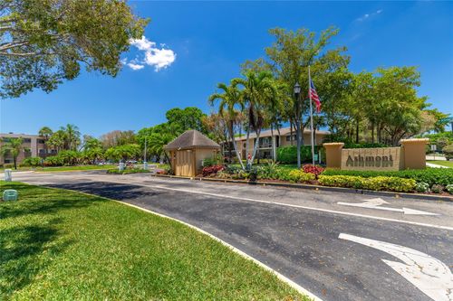 7212-7212 Ashmont Cir, Tamarac, FL, 33321-7801 | Card Image
