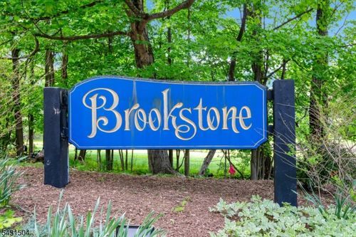 42-42 Brookstone Cir, Morris Plains, NJ, 07950-2768 | Card Image
