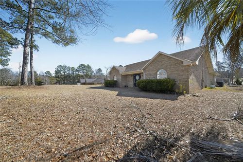 125 Lee Road 219, Phenix City, AL, 36870-8013 | Card Image