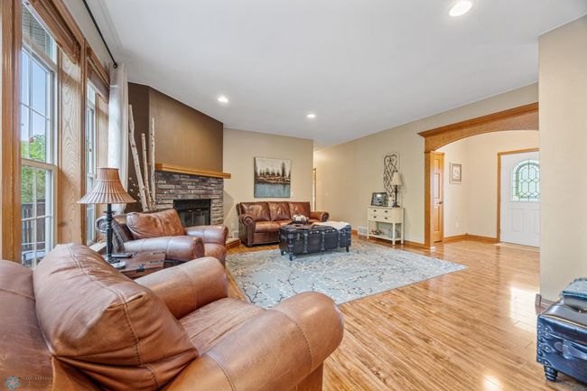 Living Room | Image 12