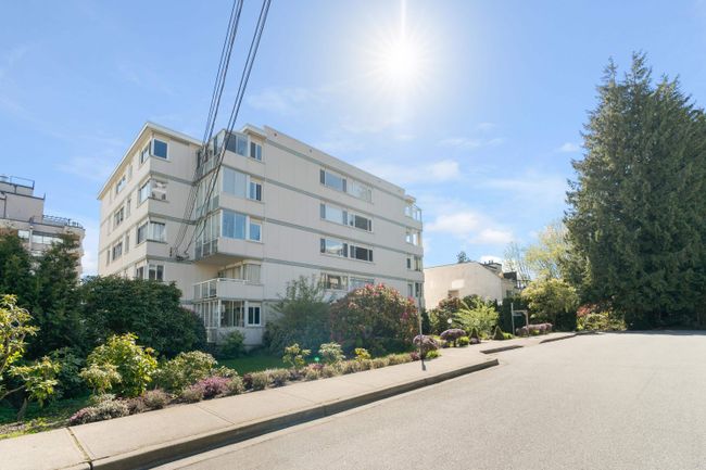 504 - 1750 Esquimalt Avenue, Condo with 1 bedrooms, 1 bathrooms and 1 parking in West Vancouver BC | Image 25