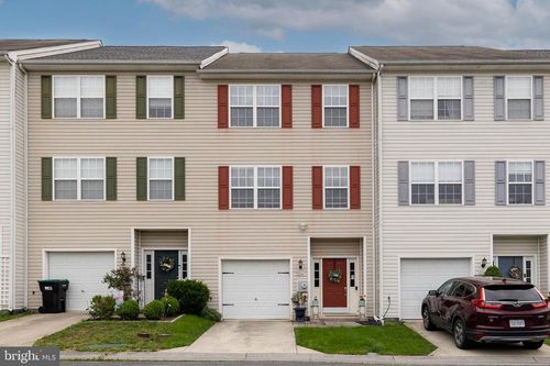 5244 Mulberry Run Ct, STEPHENS CITY, VA, 22655-2650 | Card Image