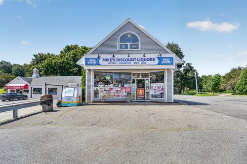 21 South Main, Middleton, MA, 01949 | Card Image