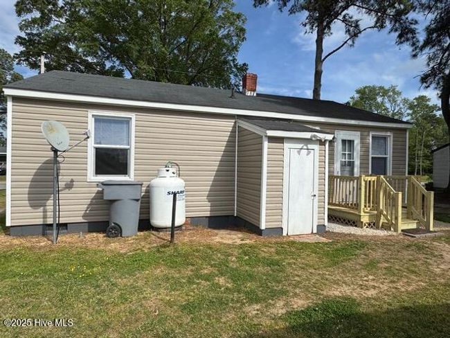 201 Garris St, House other with 3 bedrooms, 1 bathrooms and null parking in Conway NC | Image 14