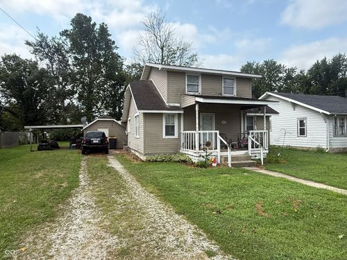 17 W Oak St, Alexandria, IN, 46001-8035 | Card Image
