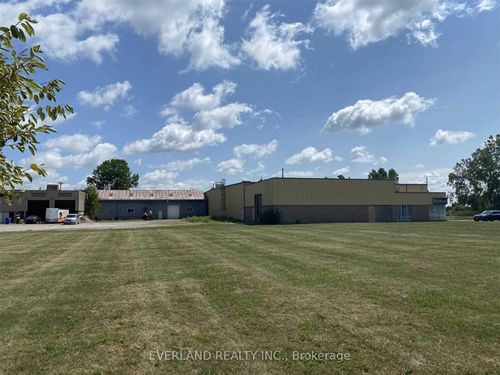 1053 Wellington St, Dresden, ON, N0P1M0 | Card Image