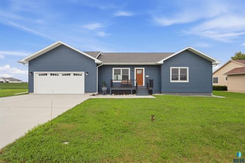 302 S Carlson St, Humboldt, SD, 57035-2177 | Card Image