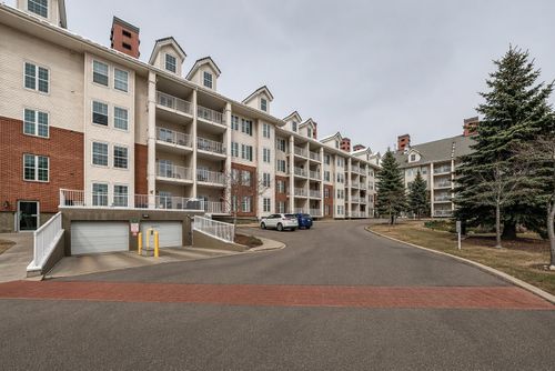 2450-151 Country Village Rd Ne, Calgary, AB, T3K5X5 | Card Image