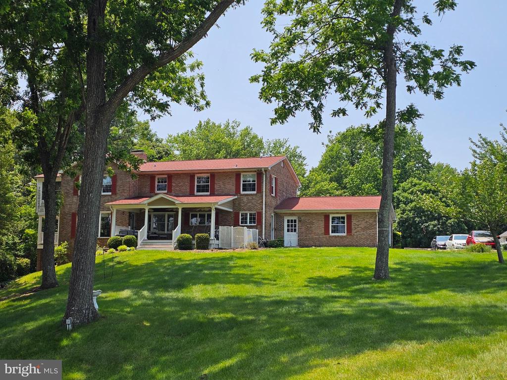 Residential in LEXINGTON PARK 3