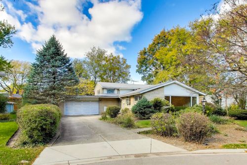 313 Ferndale Rd, Glenview, IL, 60025-3284 | Card Image