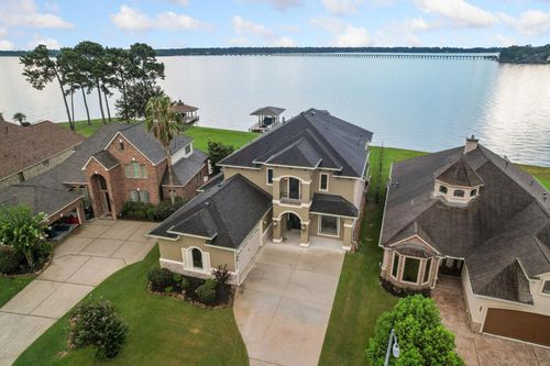 8834 Cross Country Dr, Humble, TX, 77346-6198 | Card Image