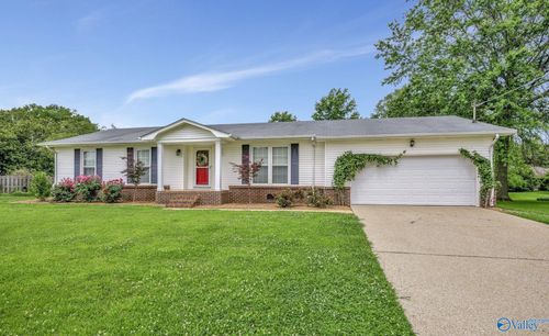 10307 Leicester Dr Sw, Huntsville, AL, 35803-2031 | Card Image