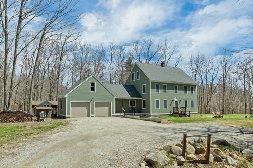 969 Nh Route 140, Gilmanton Iw, NH, 03837-4516 | Card Image