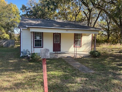 307 S Jernigan St, Bells, TX, 75414-3008 | Card Image