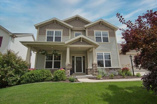 279 N Mallard Dr, SUN PRAIRIE, WI, 53590-1653 | Card Image