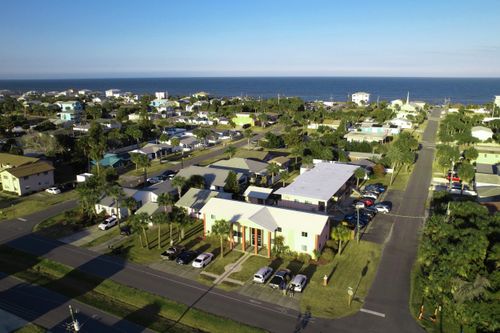 320 N 3rd St, Flagler Beach, FL, 32136-3380 | Card Image