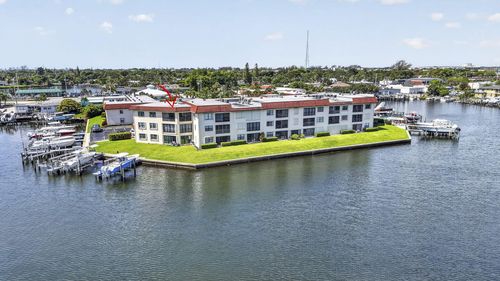 316-313 Lake Cir, North Palm Beach, FL, 33408-5235 | Card Image