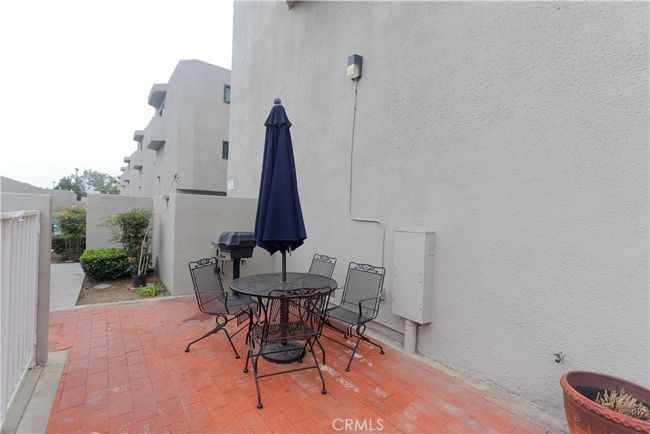 bar-b-que and picnic area | Image 23
