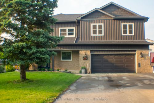 20 Mohawk Cres, Clinton, ON, N0M1L0 | Card Image
