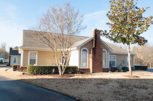 94-1825 Appling Oaks Cir, Cordova, TN, 38016-4950 | Card Image