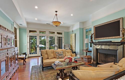 34 Logan Loop, Highland Park, IL, 60035-5903 | Card Image