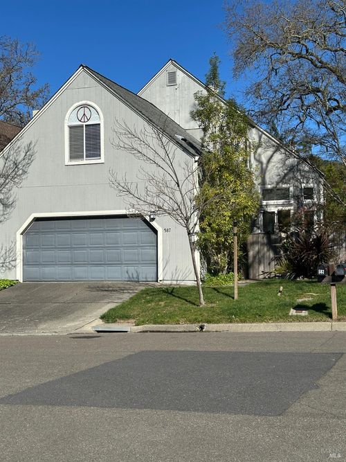 587 Fieldcrest Dr, Healdsburg, CA, 95448-3364 | Card Image