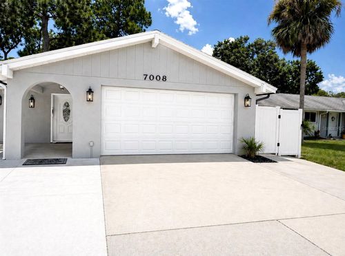 7008 Fountain Ave, TAMPA, FL, 33634-3512 | Card Image