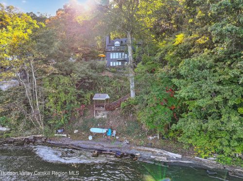 83 River Rd, Ulster Park, NY, 12487-5120 | Card Image