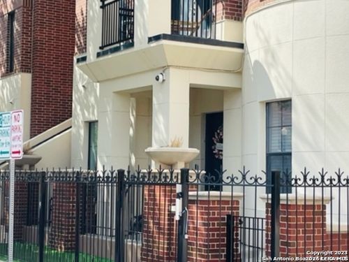 109-215 N Center St, San Antonio, TX, 78202-2750 | Card Image