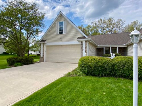 3301 Milestone Creek Ct, Valparaiso, IN, 46385-6178 | Card Image