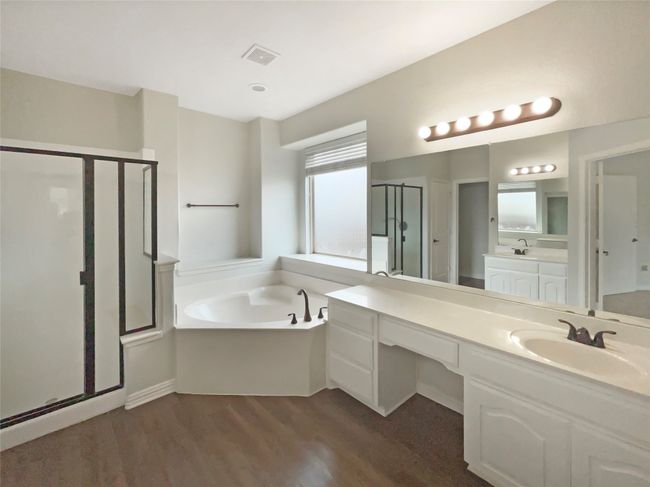 1005 Lake Hollow Dr, House other with 4 bedrooms, 4 bathrooms and null parking in Little Elm TX | Image 7