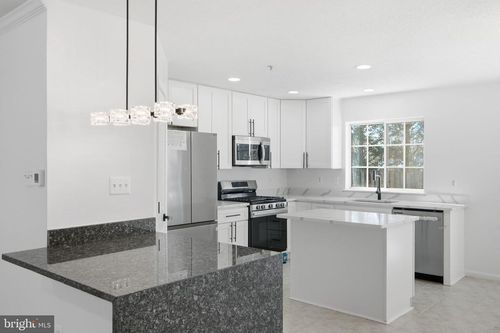 10 Cottage Field Ct, GERMANTOWN, MD, 20874-6309 | Card Image