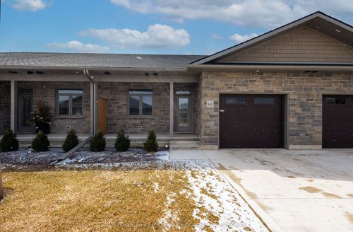 62 Cavalier Cres, Ripley, ON, N0G2R0 | Card Image