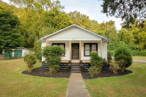 202 Minniehaha St, Florence, AL, 35630-4264 | Card Image