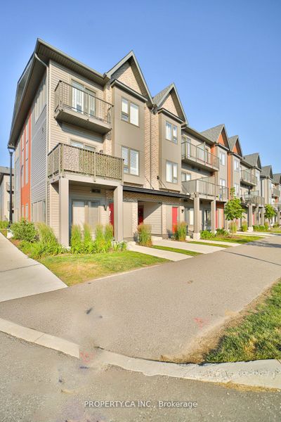 102 - 2635 William Jackson Dr, Condo with 2 bedrooms, 2 bathrooms and 1 parking in Pickering ON | Image 1