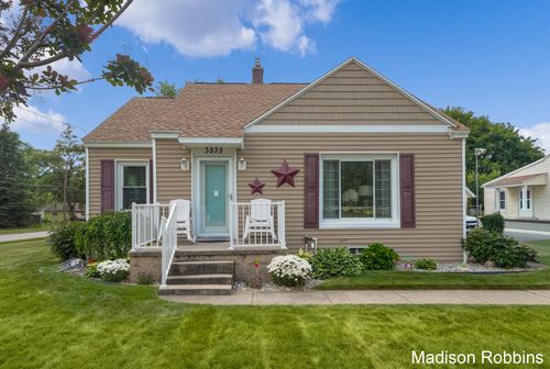 3835 Wilson Ave Sw, Grandville, MI, 49418-1864 | Card Image