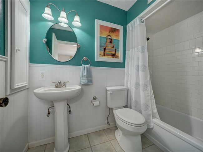 APT-133 - 4901 State Highway 361, Condo with 2 bedrooms, 2 bathrooms and null parking in Port Aransas TX | Image 18