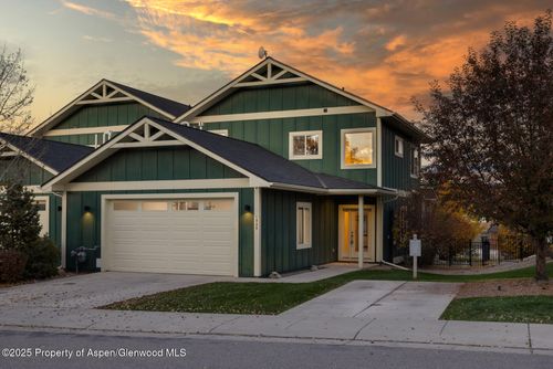 1335 Hawks Nest Ln, Gypsum, CO, 81637-5350 | Card Image