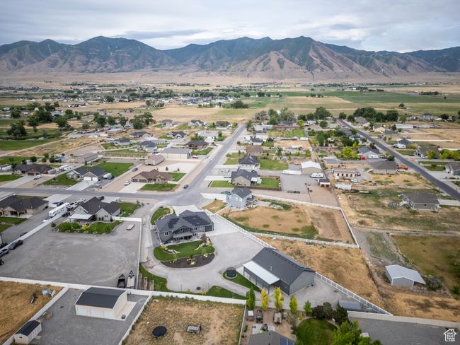 Aerial view of residential area with a mountainous background | Image 72