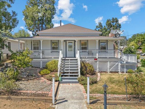 18110 4th Ave, Jamestown, CA, 95327-9760 | Card Image